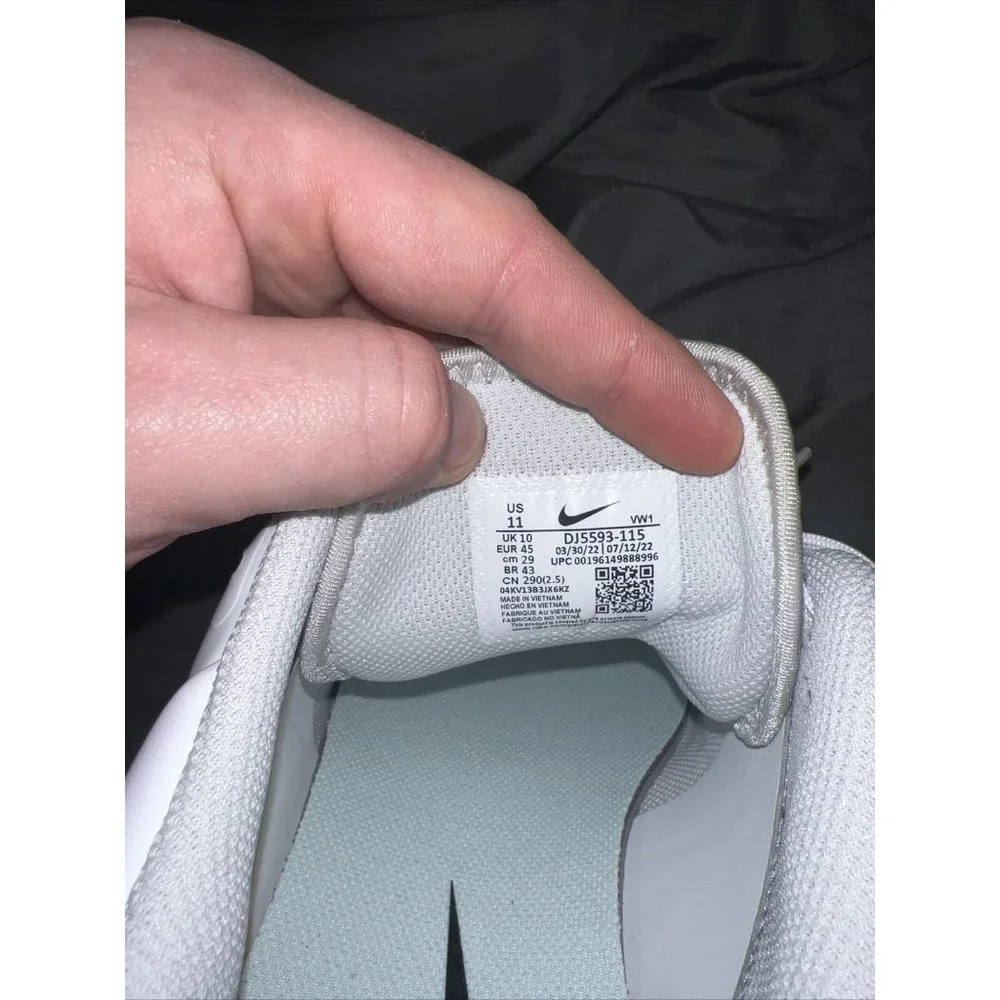 Nike White and Black Men's Athletic Shoes